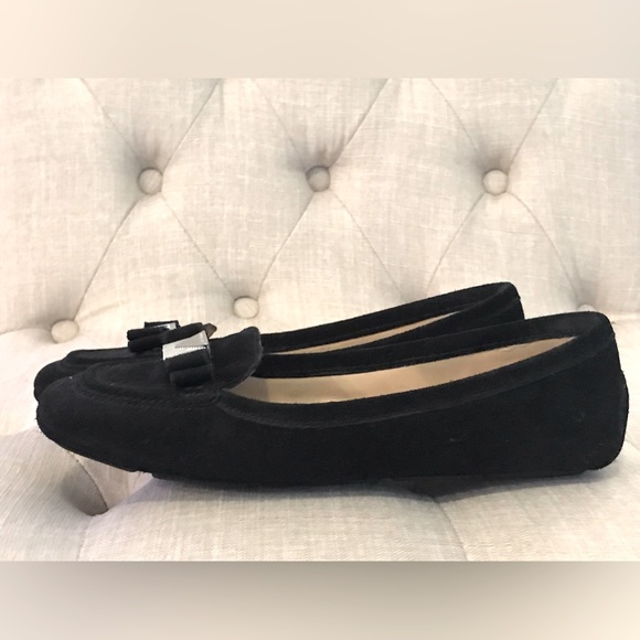 Michael Kors Driving Flat 7M Black Suede Silvertone Logo Buckle New without Tags - Picture 9 of 13